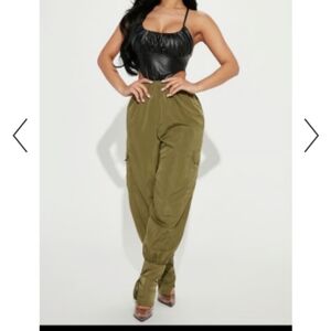 Fashion nova she’s a 10 cargo jumpsuit